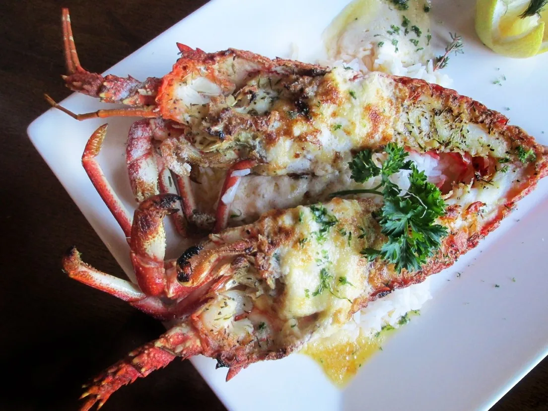 Grilled lobster with garlic butter and parsley